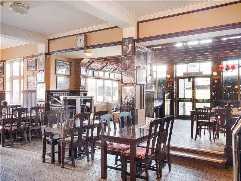 Oyo The Green Man Pub And Hotel London Ngoại thất bức ảnh