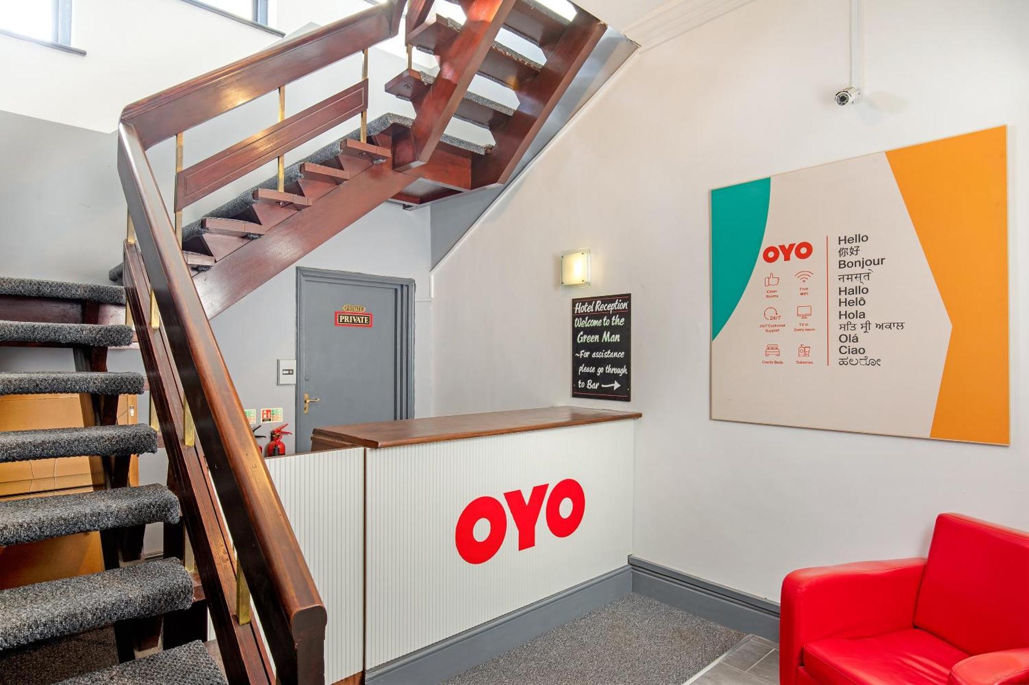 Oyo The Green Man Pub And Hotel London Ngoại thất bức ảnh