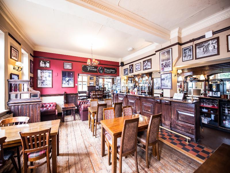Oyo The Green Man Pub And Hotel London Ngoại thất bức ảnh